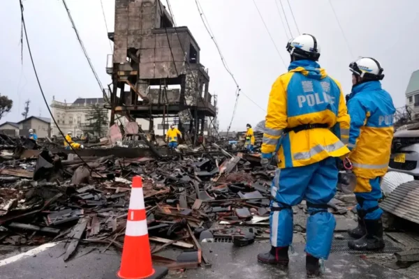 Jepang Evakuasi Warga Toshima Akibat Gempa Berulang | Internasional