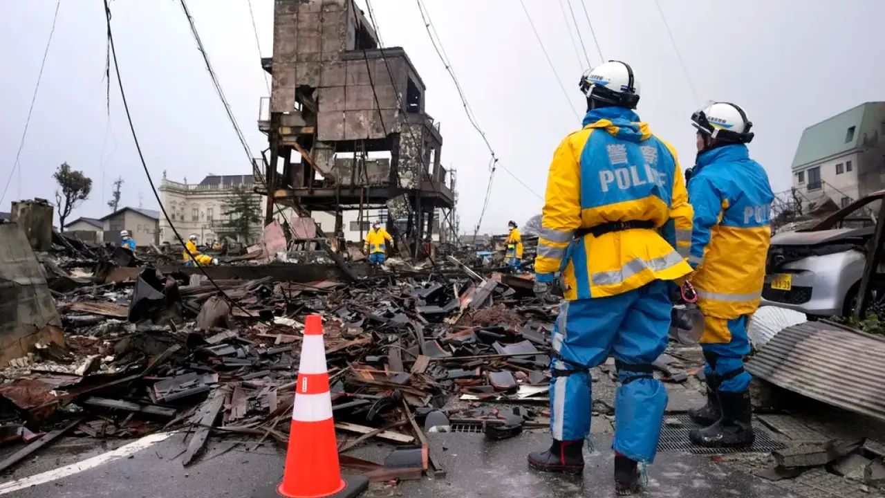 Jepang Evakuasi Warga Toshima Akibat Gempa Berulang | Internasional
