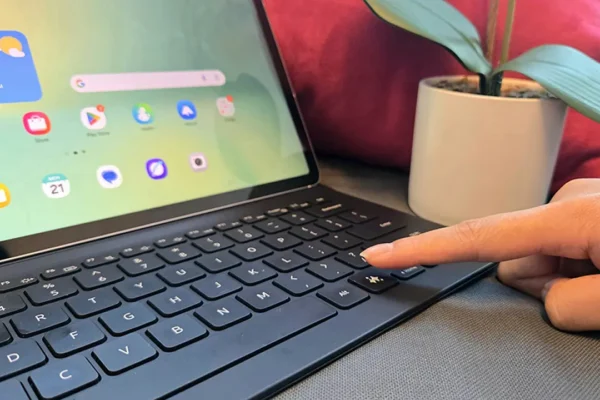 Galaxy AI Key di Galaxy Tab S10 FE: Meningkatkan Produktivitas | Teknologi