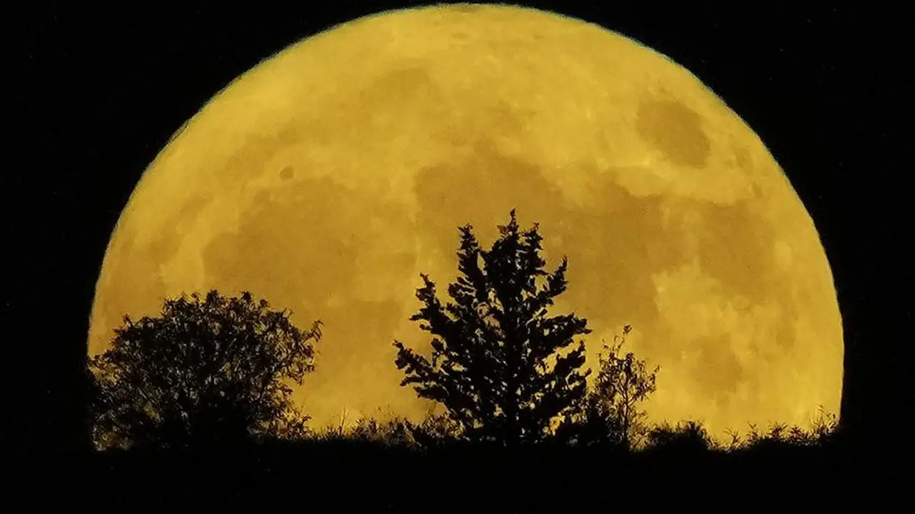 supermoon