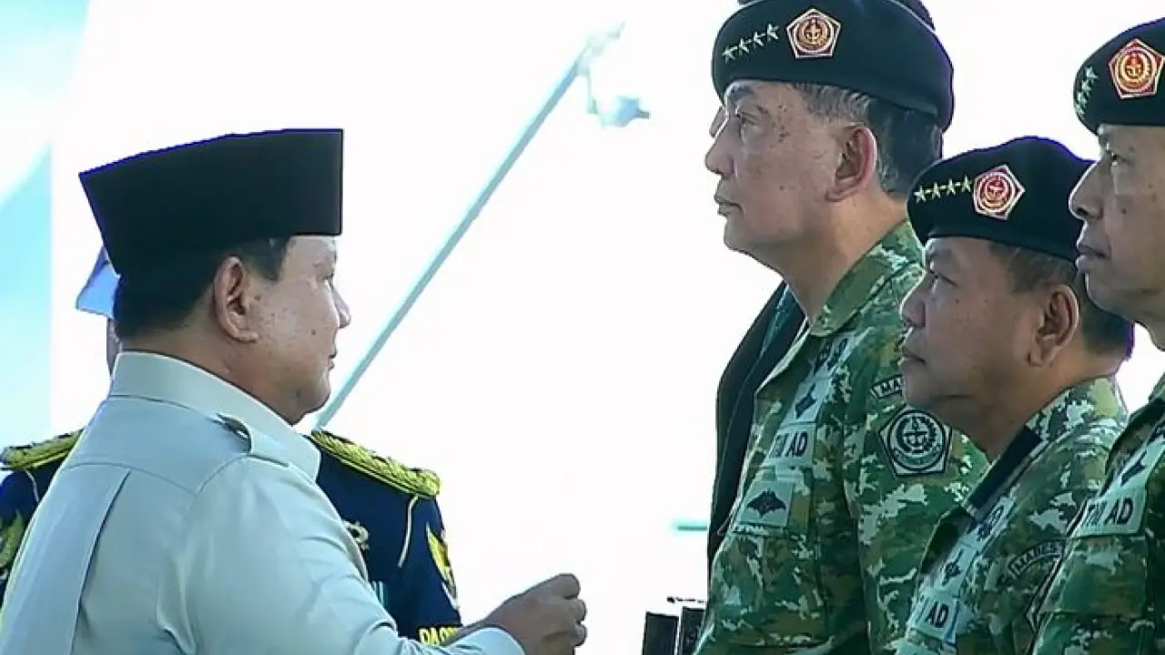 Agus Sutomo Terima Jenderal Kehormatan dari Prabowo, Eks Danpaspampres | Nasional