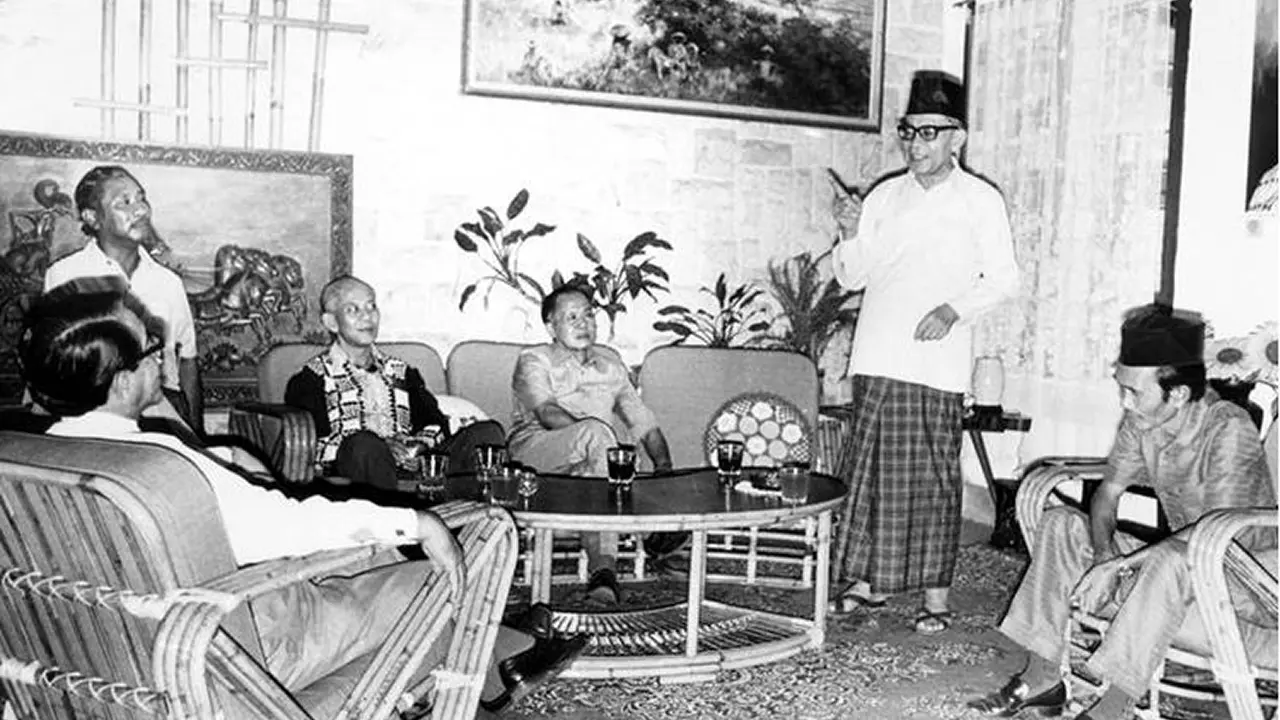 Menu Sahur Bung Hatta Meriah pada 17 Agustus 1945 | Nasional