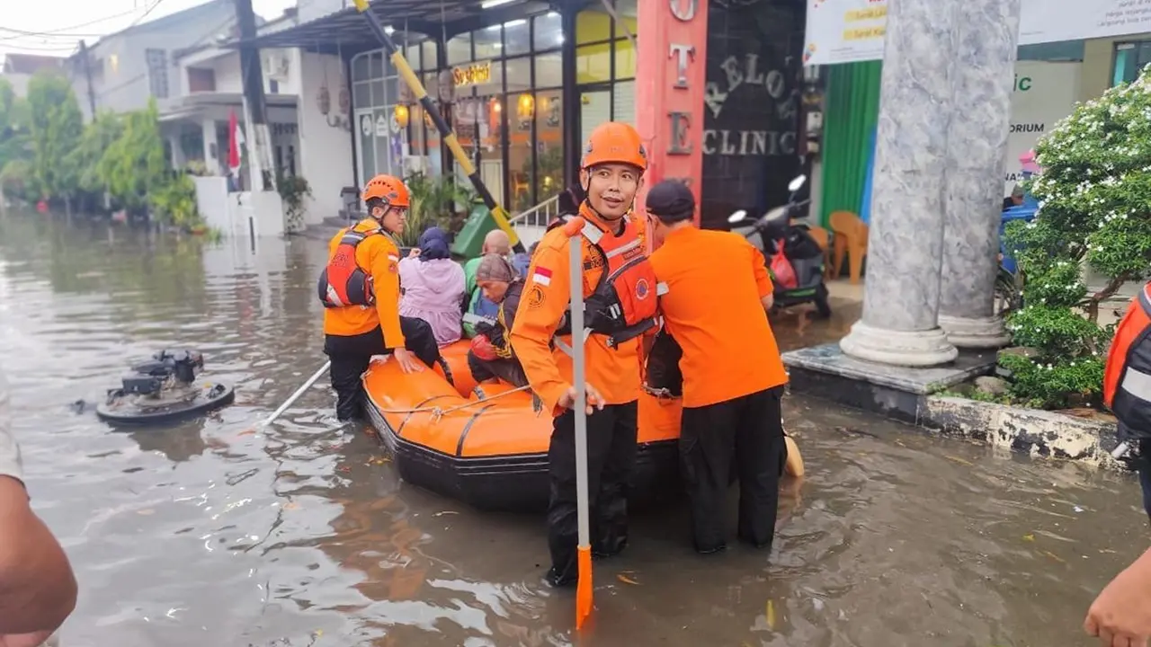 Hujan Lebat di Kota Bekasi, Enam Wilayah Terkena Banjir | Nasional