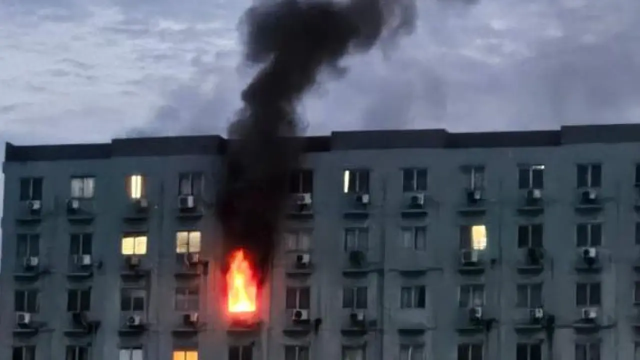 Kebakaran Apartemen Jakbar Diduga Dari Kebocoran Gas, 1 Terluka | Nasional