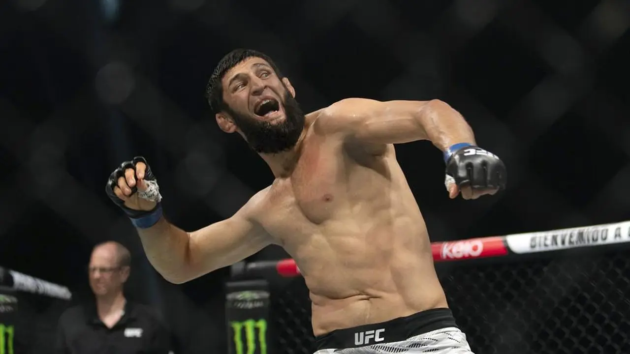 Khamzat Chimaev Penuhi Ramalan Georges St-Pierre sebagai Juara UFC | Olahraga