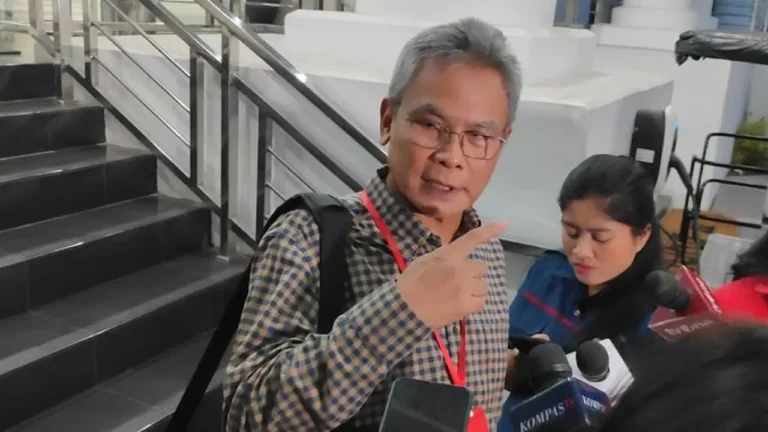 Eks Jubir KPK Johan Budi Resmi Jadi Komisaris Transjakarta