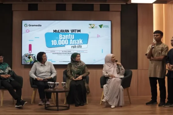 Gerakan Muliakan Yatim Arahkan Donasi untuk 10.000 Anak | Muliakan Yatim