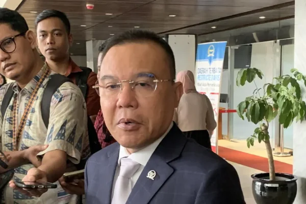 Dasco Ajak Warga Tak Takut Putar Lagu, Aturan Royalti Segera Hadir Dasco Ajak Warga Tak Takut Putar Lagu, Aturan Royalti Segera Hadir | Sufmi Dasco Ahmad