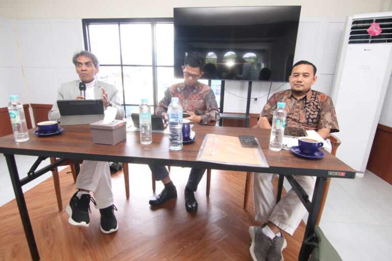 Pakar Sarankan Energi Nuklir sebagai Sumber Listrik Utama