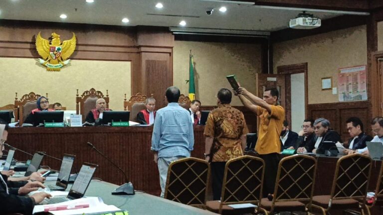 Riza Chalid Diduga Intervensi Kasus Minyak Mentah, Mantan Direktur Pertamina Berbicara