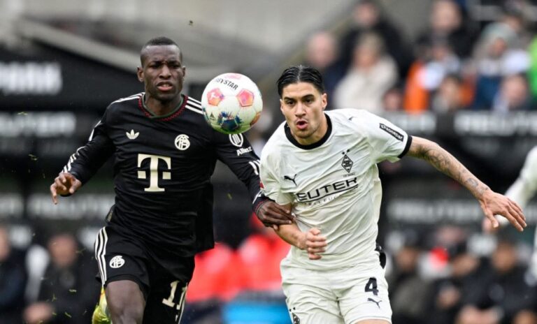 Bayern Muenchen Menang Telak 3-0 atas Borussia Moenchengladbach