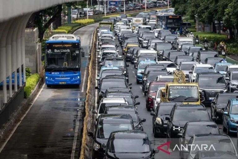 Kemenhub Perkuat Teknologi untuk Keselamatan Jalan yang Lebih Baik