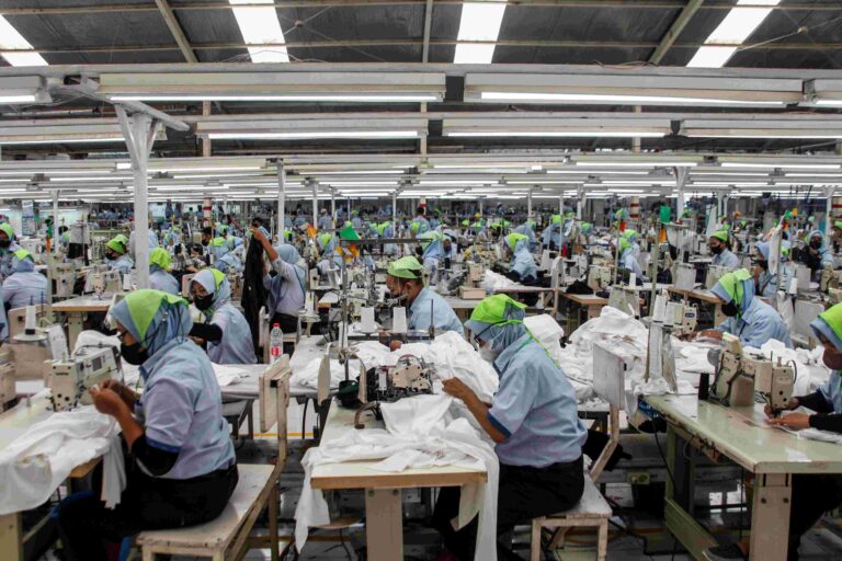 Penaikan Upah Minimum, Ekonom Paparkan Masalahnya