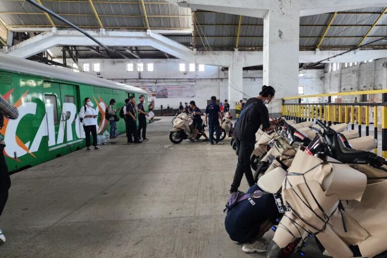 Kemenhub Perpanjang Angkutan Motor Gratis dengan KA Hingga 5 Januari