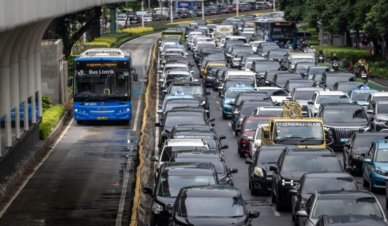 Transjakarta Temukan Ribuan Barang Tertinggal di 2025