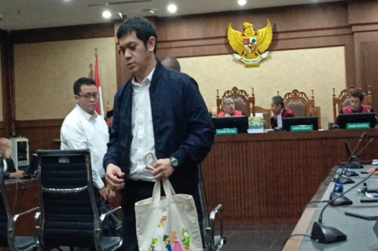 Anak Riza Chalid Dijatuhi Hukuman 15 Tahun dan Denda Rp1 Miliar