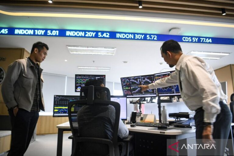 IHSG Berisiko Turun Dipengaruhi Volatilitas Harga Minyak Global