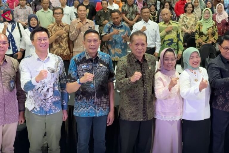 Menkop Ajak Pelaku Ekraf Malang Bentuk Koperasi Komunitas